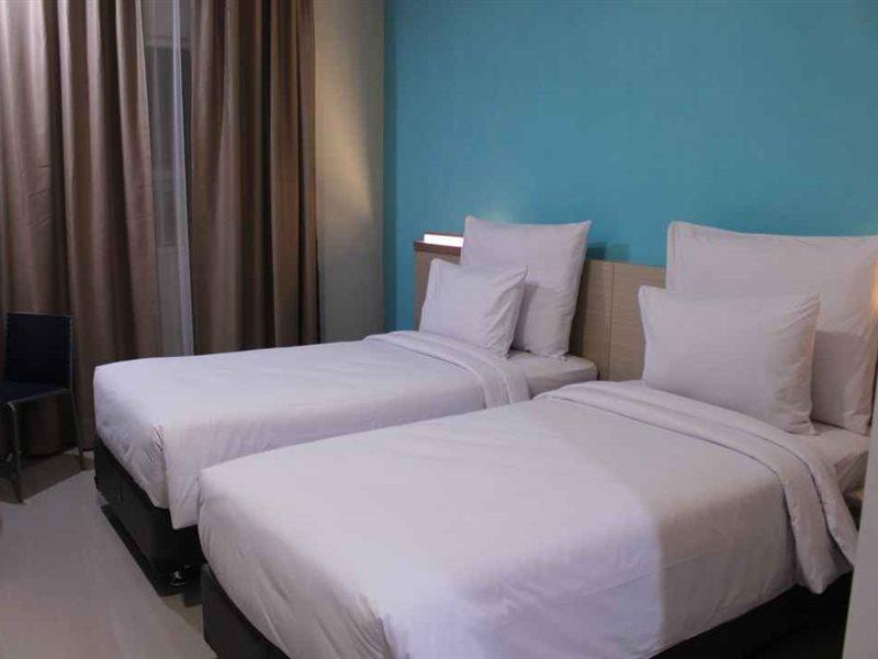 Hotel Mutiara Mitra Reddoorz Padangsidimpuan المظهر الخارجي الصورة