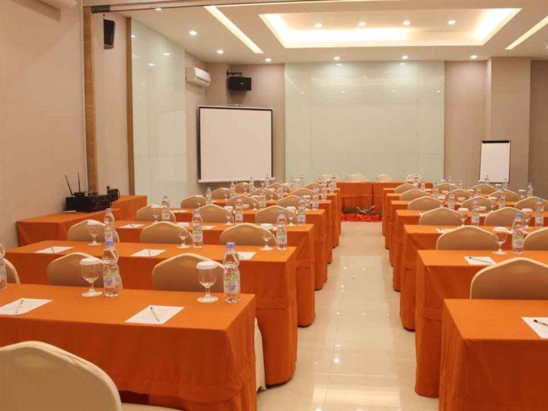 Hotel Mutiara Mitra Reddoorz Padangsidimpuan المظهر الخارجي الصورة